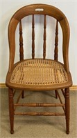 GREAT CLEAN ANTIQUE OAK GUN STOCK CHAIR