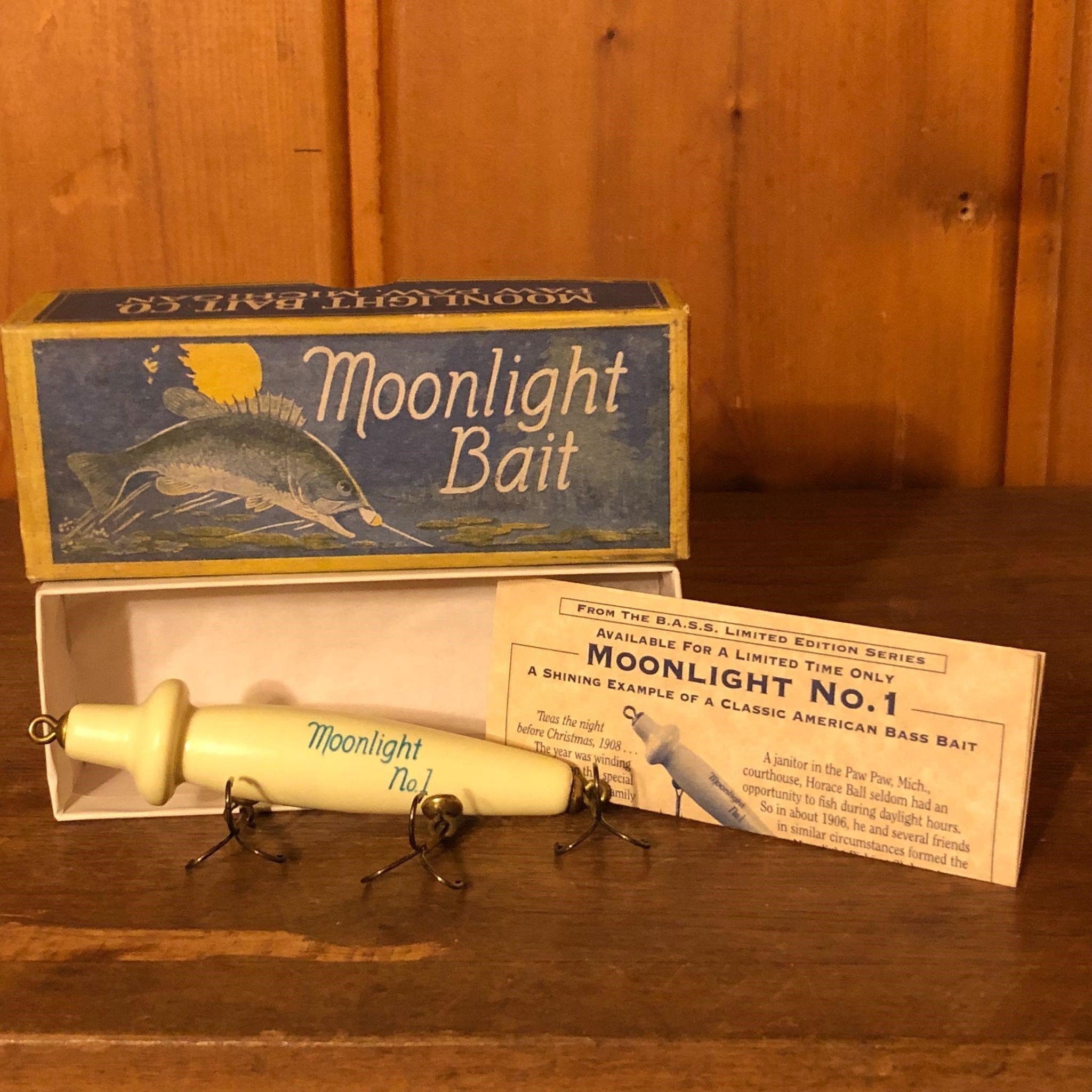 2001 Bass Collector Moonlight Bait Fishing Lure