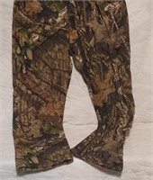 E5) Mossy oak camo pants. Brand new size 36 30