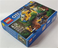 Lego City 60158 Jungle Cargo Helicopter Set