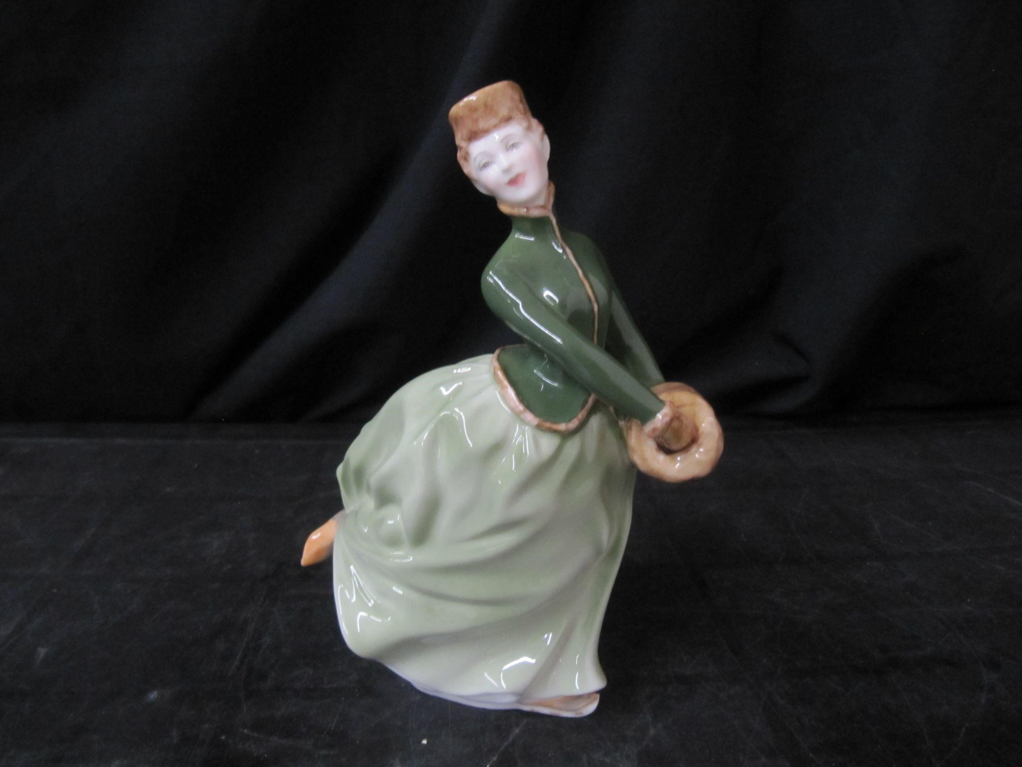 ROYAL DOULTON "GRACE" (HN 2318)