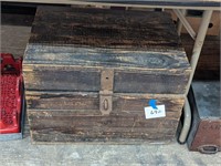 Primitive Wooden Crate - 23"
