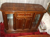 DINING ROOM SERVER (AMERICAN BY MARTINSVILLE)