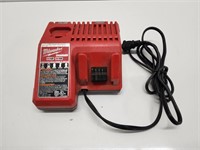 MILWAUKEE M12/M18 BATTERY CHARGER
