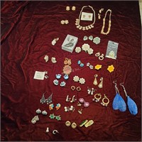 Costume Earrings, Broaches and Jewelry Sets