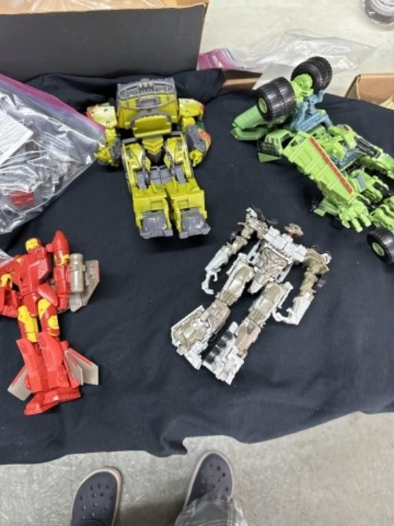 5 vintage transformers plastic