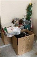 Box Lot - Holiday Décor