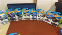 8 Hot wheels New on card