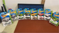 8 Hot wheels New on card