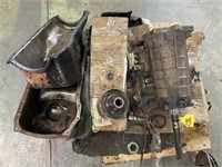 PART FORD GEAR BOX & 2 CLEVELAND SUMPS