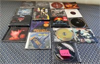 W - MIXED LOT OF CDS (Q131)