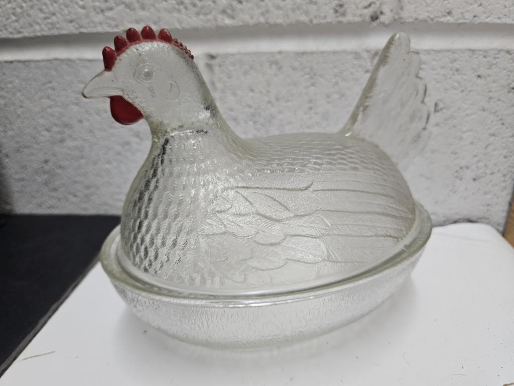 Indiana Glass Hen on a Nest 6 1/2" Long
