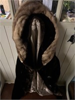 Fur Coat - Woodley Furriers Size L/XL