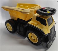 Childs Riding Dump Truck