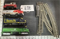 4 Tyco Train Engines & Tracks