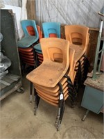 Approx 29 Molded Plastic Chairs