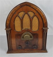 1931 Atwater Kent Cathedral Tube Radio Model 82