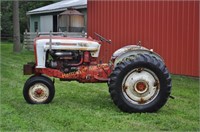 Ford 901 Powermaster tractor