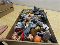 Assorted star wars items.