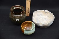 SIGNED POTTERY LOT