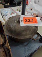 CAST IRON DUTCH OVEN- UNMARKED