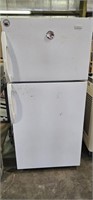 Magic Chef Refrigerator / Freezer