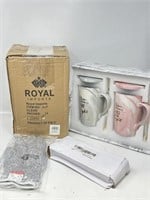 Kitchen Items Lot, 4 PCs Including Royal Imports