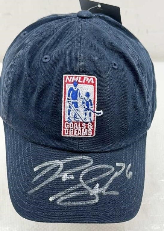 Hockey signed hat