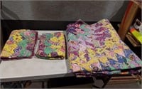 Colourful Quilt & Pillowcases