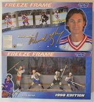 2-1998 Starting Lineup Wayne Gretzky Freeze Frame