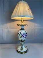Vintage Urn Hand Painted Table Lamp W/ Brass Base