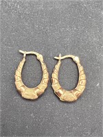 10 k gold earrings