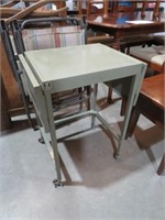 METAL ROLLING UTILITY TYPE TABLE