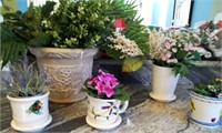 T - PLANTER POTS W/ FAUX PLANTS (P111)