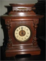Old, Mantle clock
