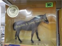 NEW IN BOX BREYER LTD ED SILVER QUARTER HORSE