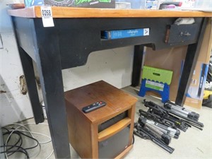 one drawer desk