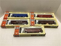 Five Con-Cor HO Gauge Model Train Kits