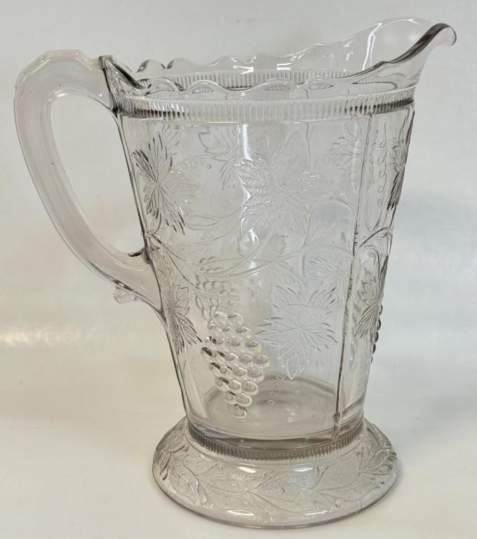 DESIRABLE NS GLASS GRAPE & VINE WATER PITCHER