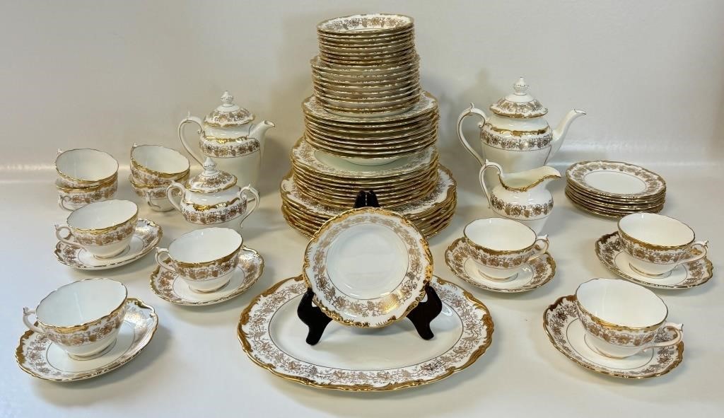 BEAUTIFUL COALPORT HAZELTON PATTERN DISHES