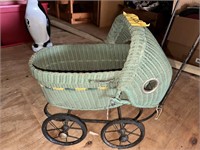 ANTIQUE DOLL SIZE BABY BUGGY