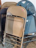 LOT OF 4 FOLDING CHAIRS