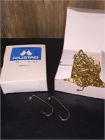 Mustad 4/0  Gold Hooks, 2 boxes of 100pcs each