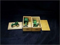 Wooden Boxes w/ JD Tractors 1/64