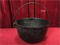 Vintage Cast Iron Pot  -10"dia x 6.5"