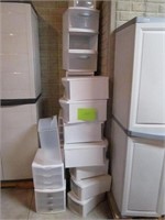 Lot of storage drawer units,