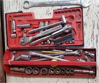 TOOLS: DRIVERS, SOCKETS, WRENCHES