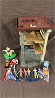 Vtg Ghostbusters figures & fire house lot
