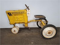 MURRAY 4 TON PEDAL TRACTOR (MISSING PARTS