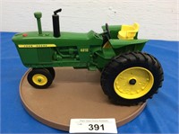 Ertl JD 4010 Tractor, Special Ed 1994, NF, 1/16